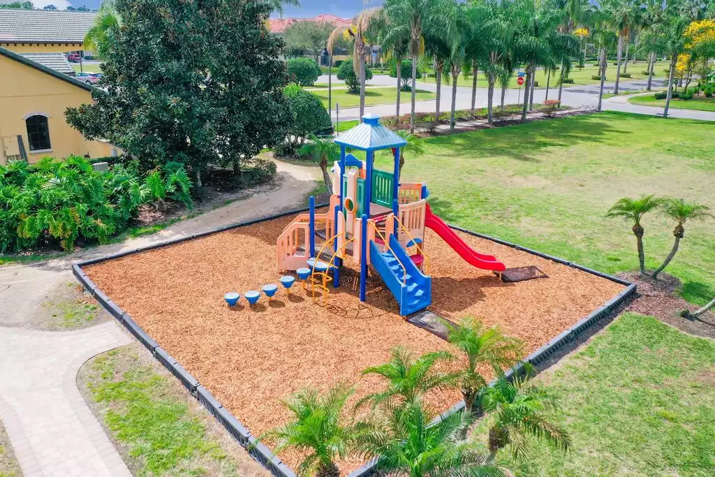 Children's playground Children's playground - Immersive Themes* Outdoor Pool & Movie* 5mi Disney - Kissimmee