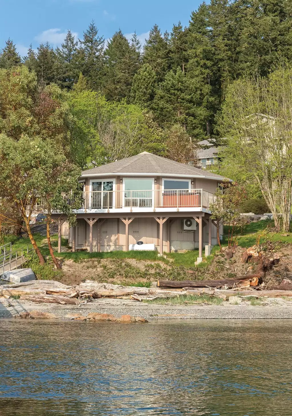 Exterior View Exterior View - Deer Harbor Resort Studio Deluxe Cottage - Deer Harbor