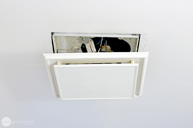 Cleaning the ceiling fan