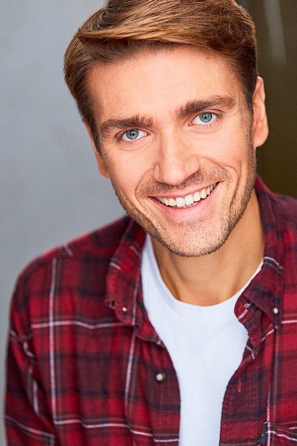 											 Joe Faifer
										  
