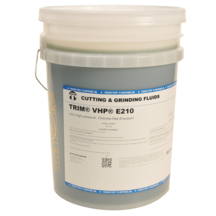 TRIM<sup>®</sup> VHP<sup>®</sup> E210 | Very High-pressure, Chlorine-free Emulsion | 5-gallon pail