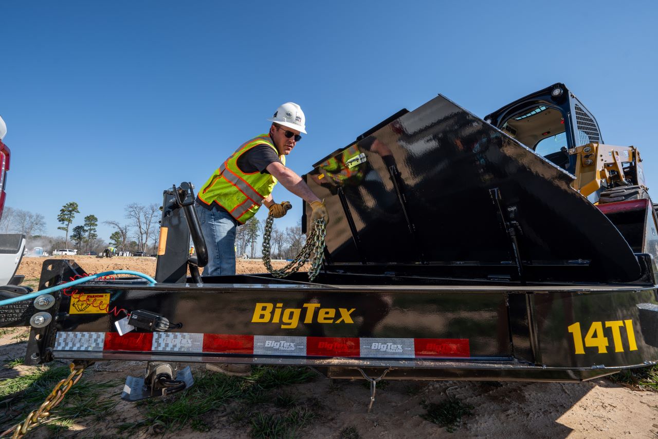 Big Tex 14TI 83" x 24 (16 + 8) Heavy Duty I-Beam Tilt Bed Trailer Image 5