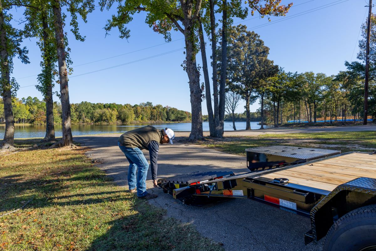 Big Tex 21EH 21K TAND EQUIP W/DT 83X24 MEGA RAMPS, BLK Image 4