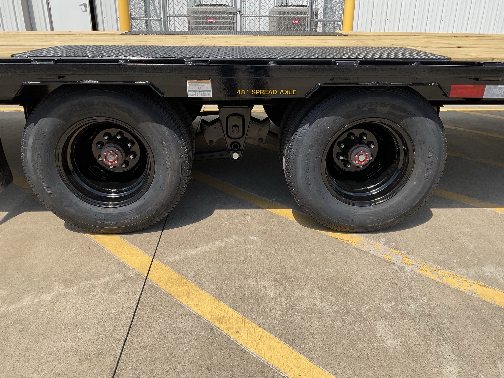 Big Tex 22GN, Gooseneck, 102" x 25', 23.9K, Dovetail, Mega Ramps Image 6