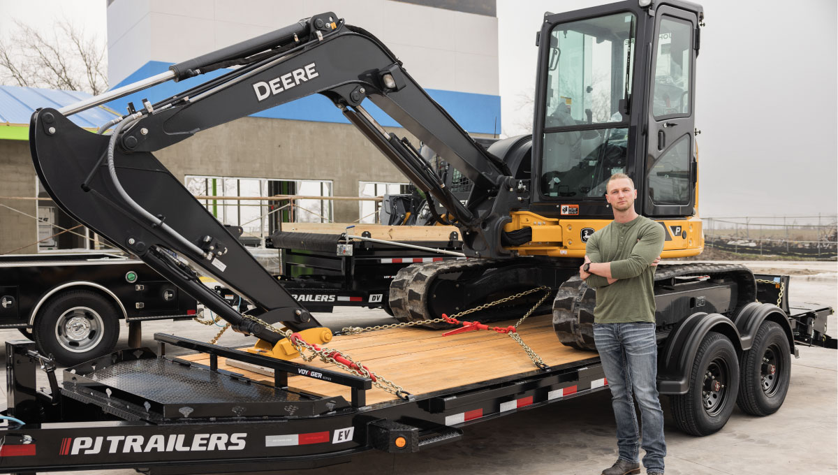 PJ EV, Equipment, 20' x 83", 15.4k, Dovetail, Monster Ramps Image 1