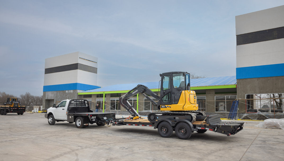 PJ EV, Equipment, 20' x 83", 15.4k, Dovetail, Monster Ramps Image 2