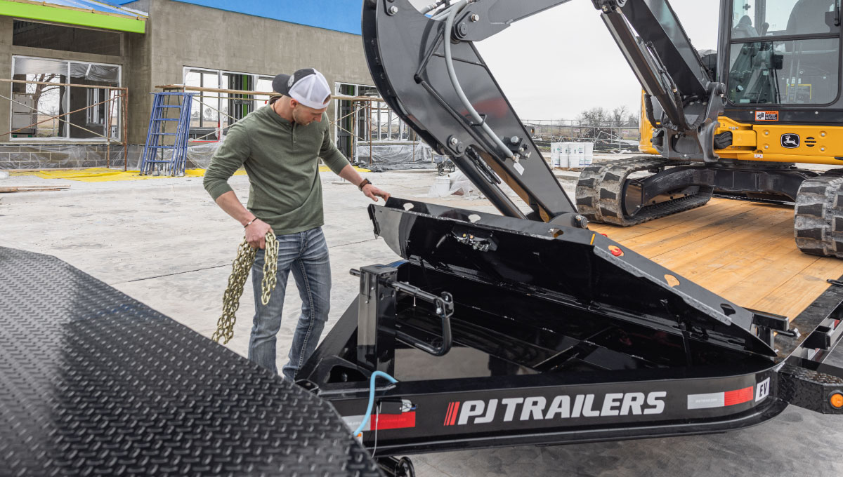 PJ EV, Equipment, 20' x 83", 15.4k, Dovetail, Monster Ramps Image 4