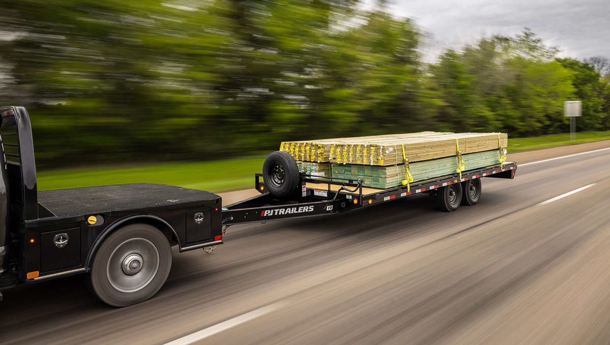 PJ TRAILERS F824 PJ 24×102 EB2 SM/ST 66SIR 8K 14PLY 8DR MONST LLTB BLACK Image 3