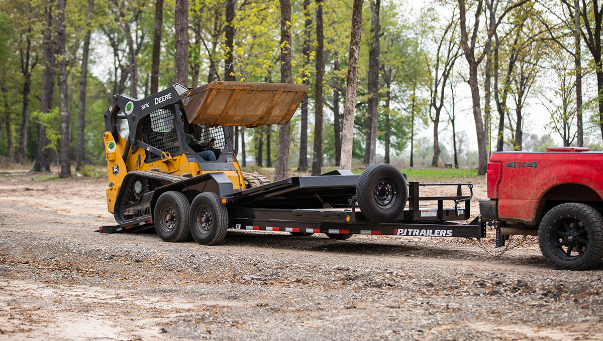PJ TRAILERS TJ22 PJ 22X82G EB2 SMST TILT 6 PLT FORM 8K 14PLY TORSION BLACK Image 1