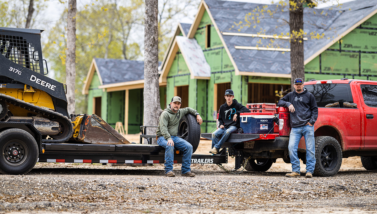 PJ TRAILERS TJ22 PJ 22X82G EB2 SMST TILT 6 PLT FORM 8K 14PLY TORSION BLACK Image 4