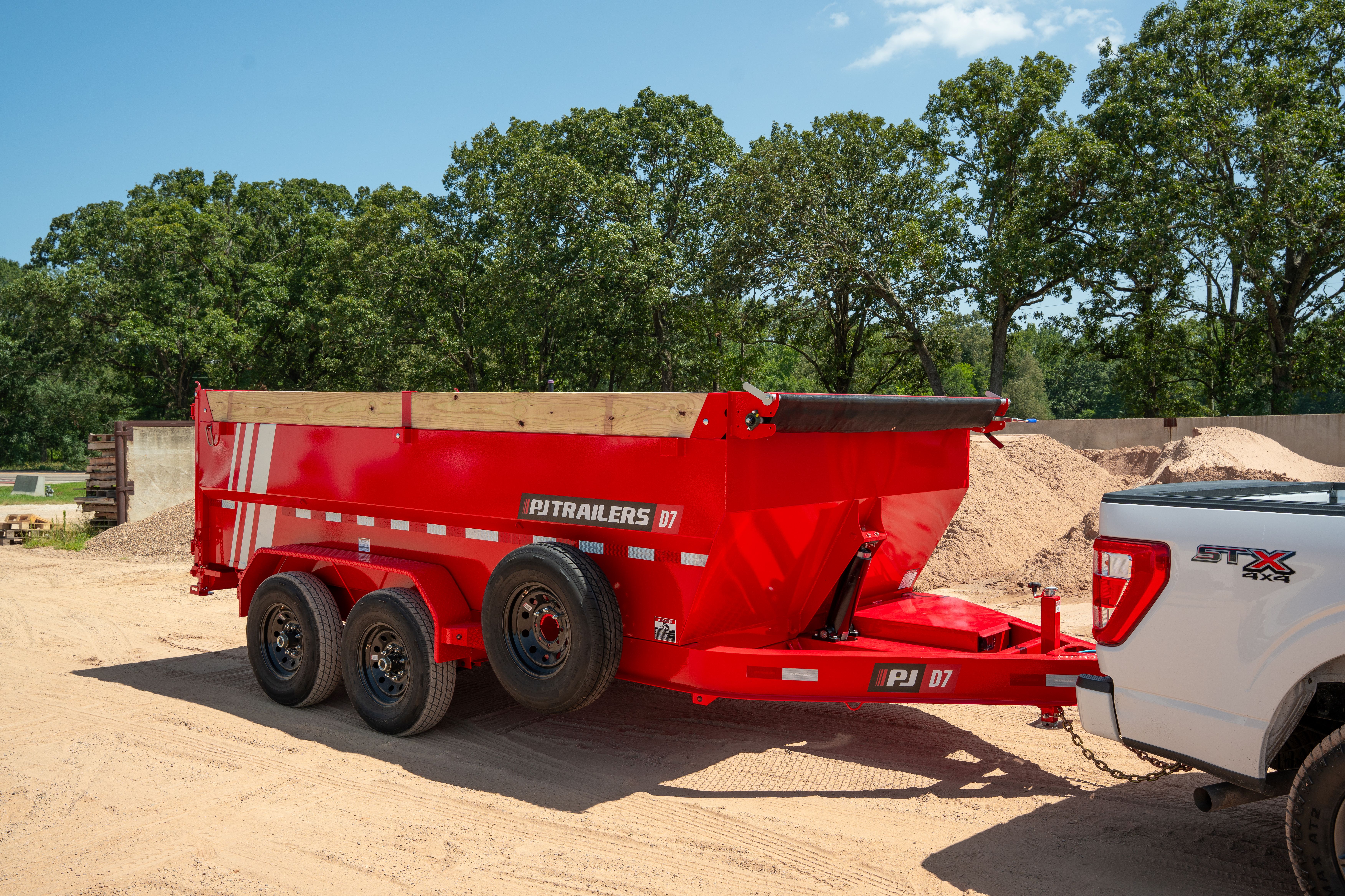 PJ TRAILERS D7J1 PJ 83X14 DUMP EB2 SM 7KJ TK SI 2WG RSJ BLK 4 FT SIDES Image 2