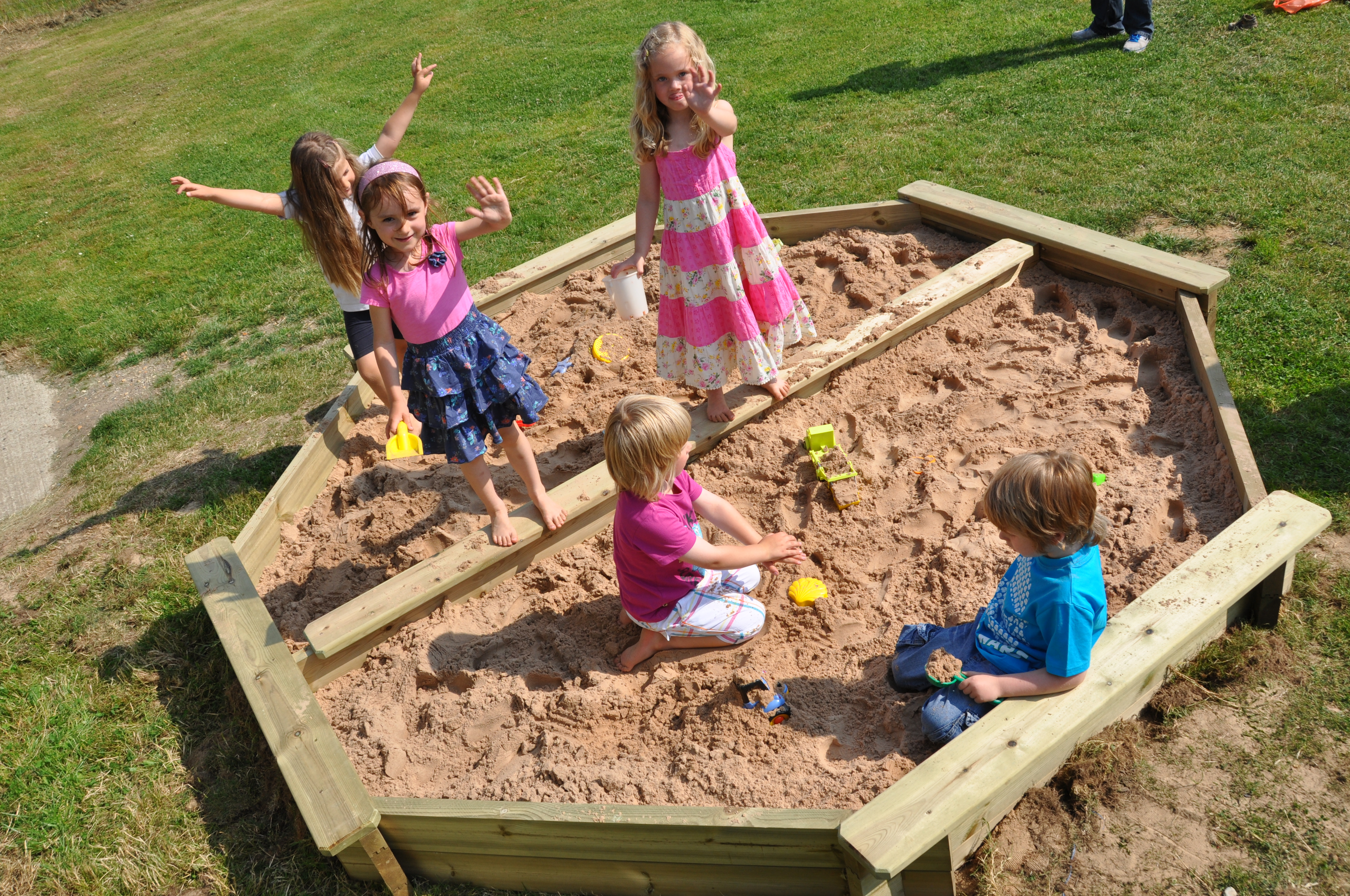 Large Octagon Sandpit