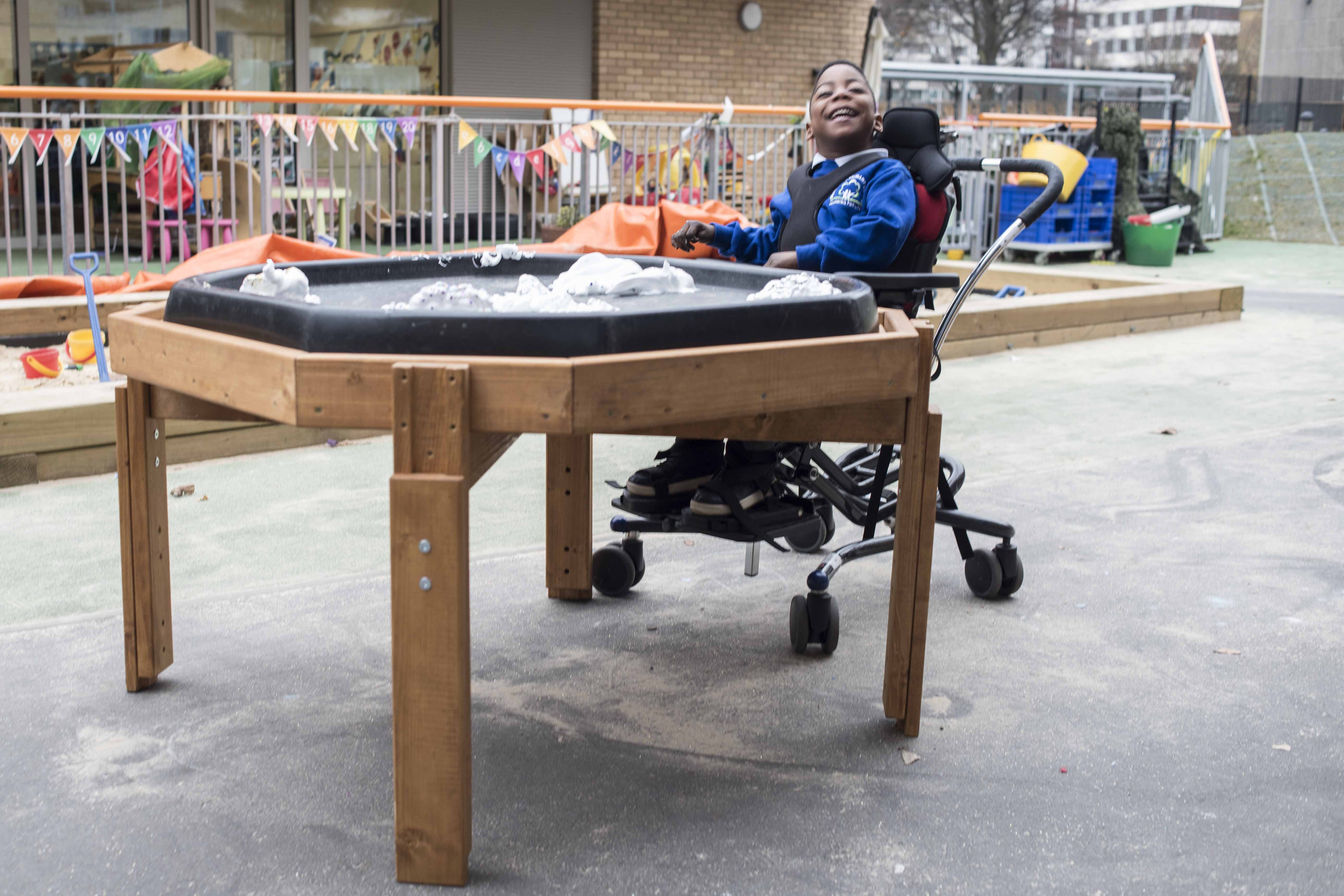 Wheelchair Friendly Outdoor Wooden Tuff Spot Tray Stand
