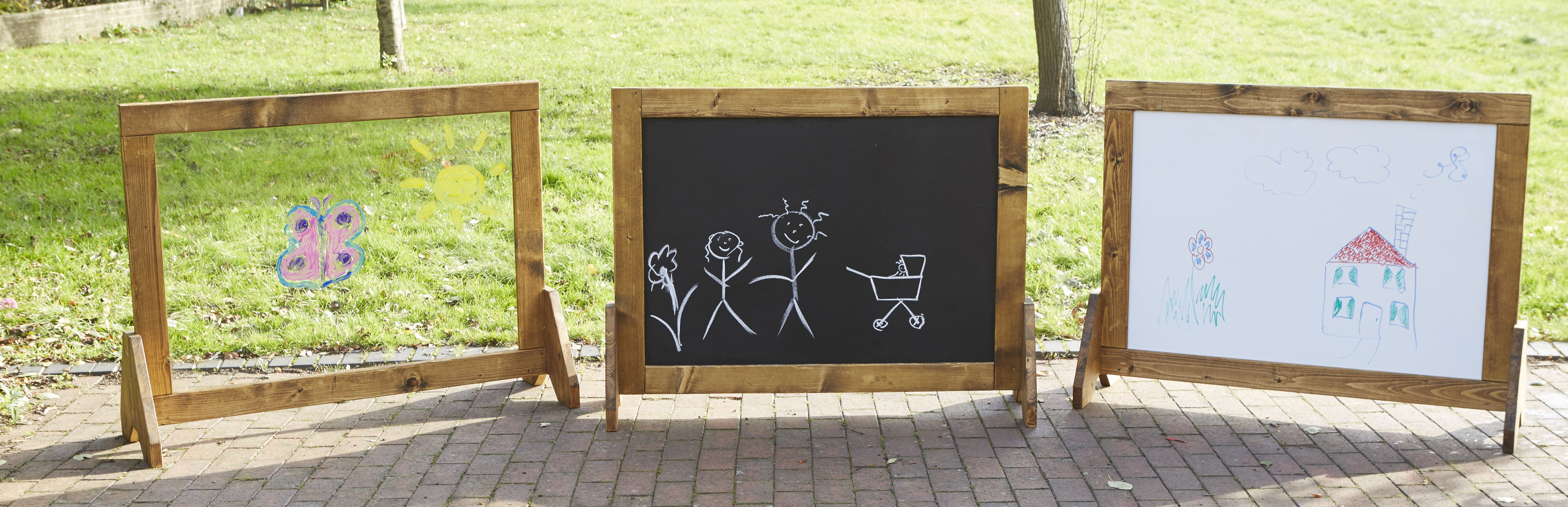 Freestander Easel Trio
