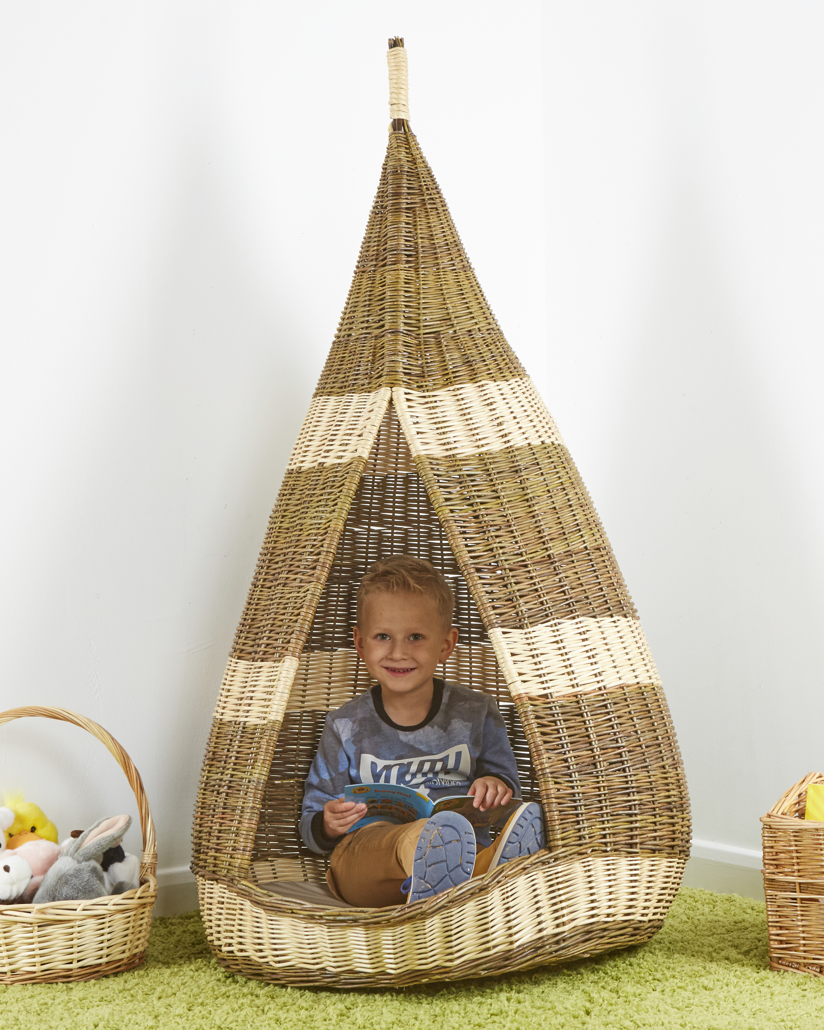 Wicker Two Tone Pod
