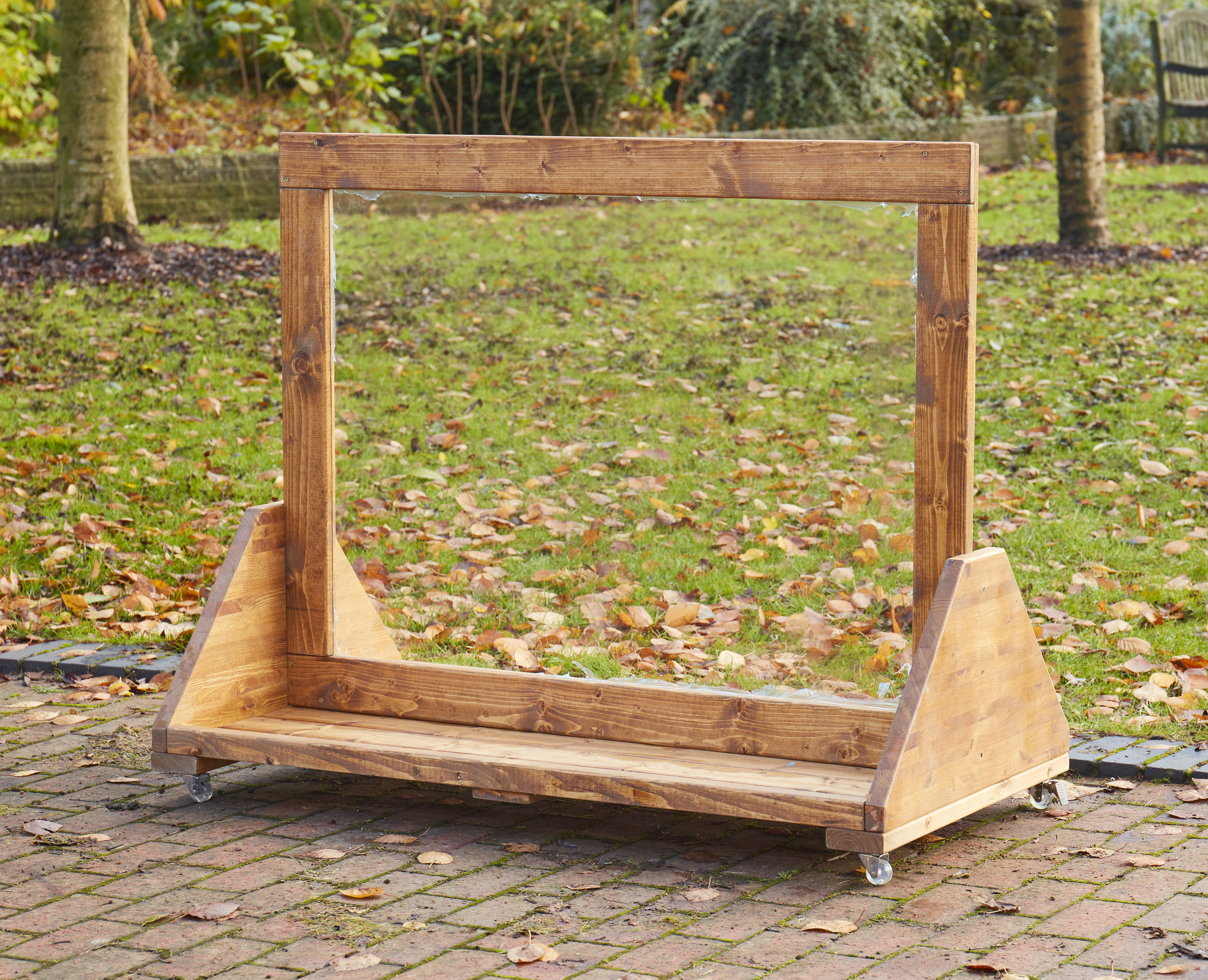 Mobile Clear Easel