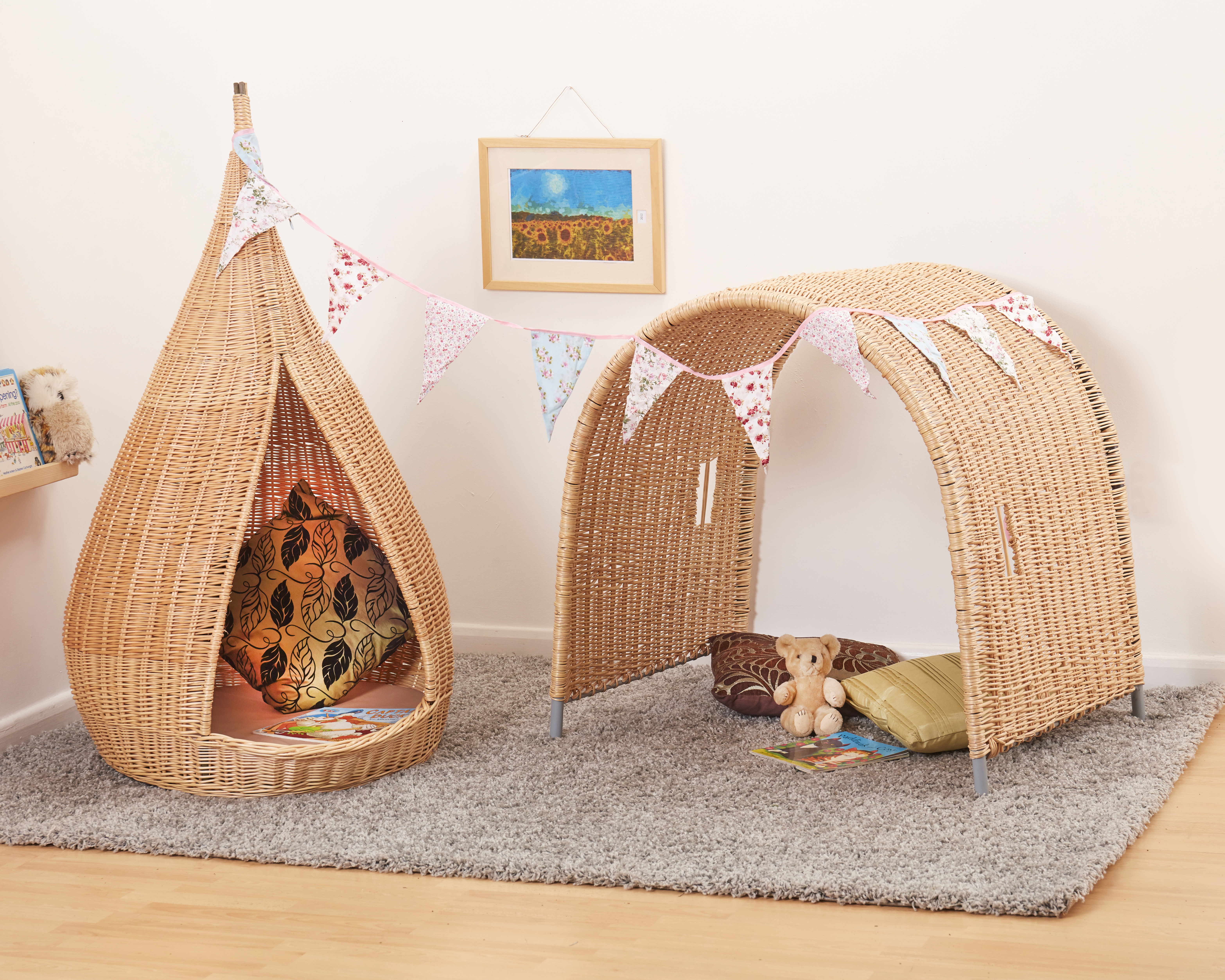 Pod and Arch Wicker Room Set 