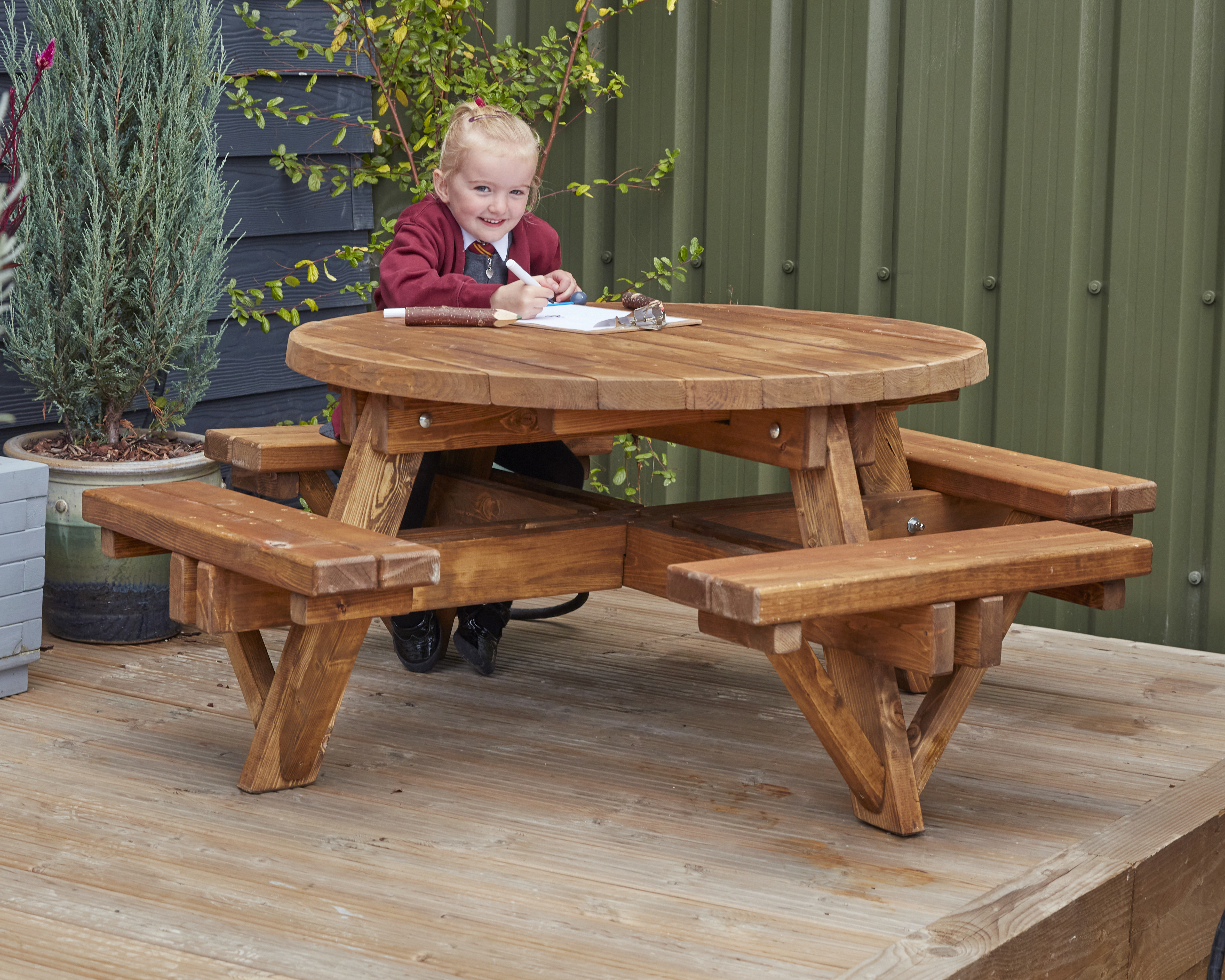 Round Picnic Bench for 8