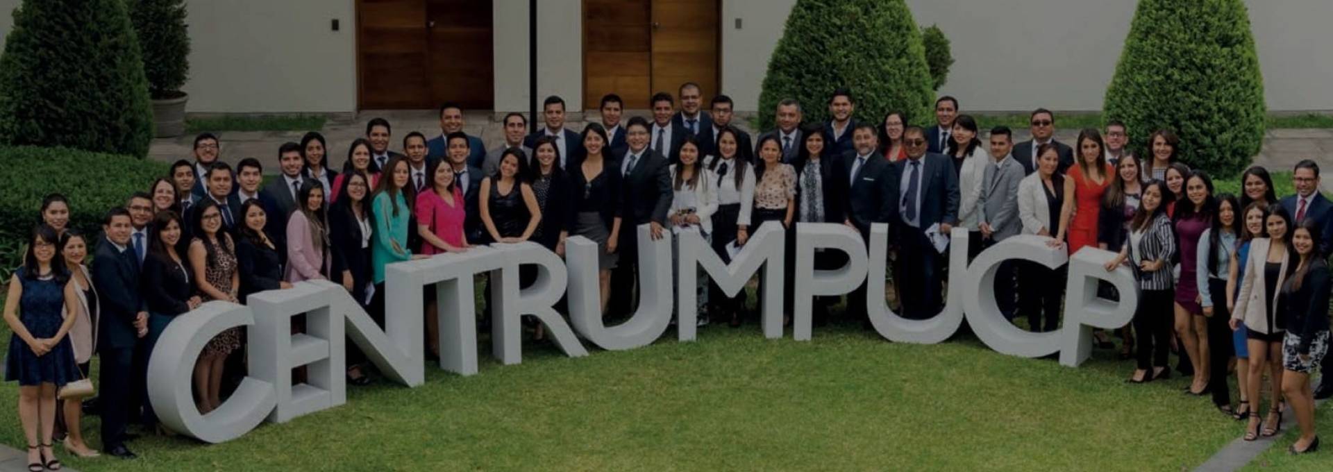 Portada de Noticia Centrum PUCP: Transforma profesionales en líderes innovadores