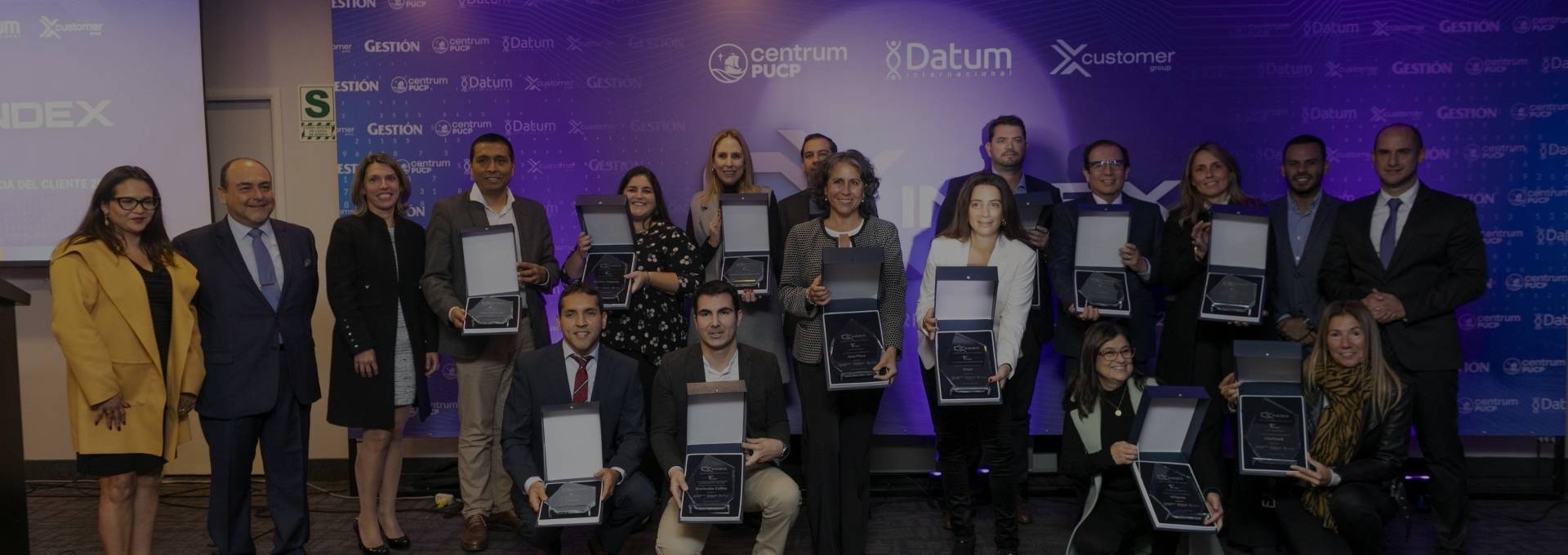 Portada de Noticia Ranking CX Index presenta las categorías y empresas con la mejor experiencia del cliente en el Perú