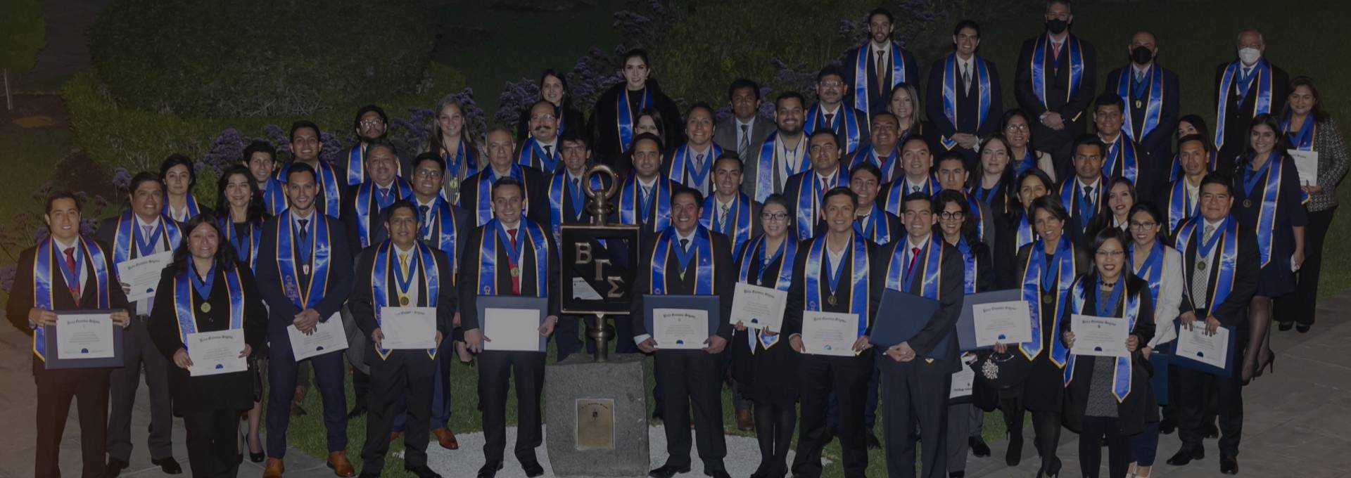 Portada de Noticia Los Alumni de Centrum PUCP se integraron a la Sociedad Honoraria Beta Gamma Sigma