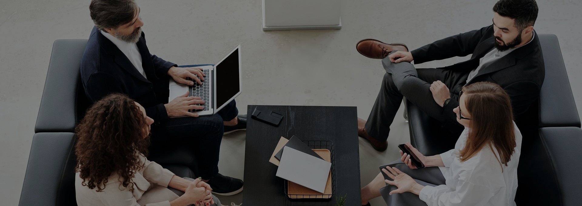 Portada de Noticia Estudio de Centrum PUCP revela que la efectiva gestión del conocimiento ayuda a mejorar el rendimiento y la competitividad