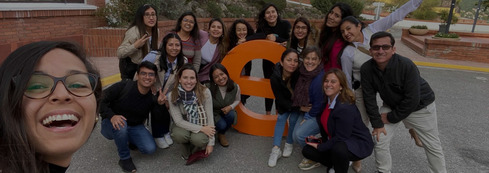 Portada de Noticia Estudiantes de Centrum PUCP obtienen su tercera certificación en innovación y emprendimiento durante intercambio en Barcelona