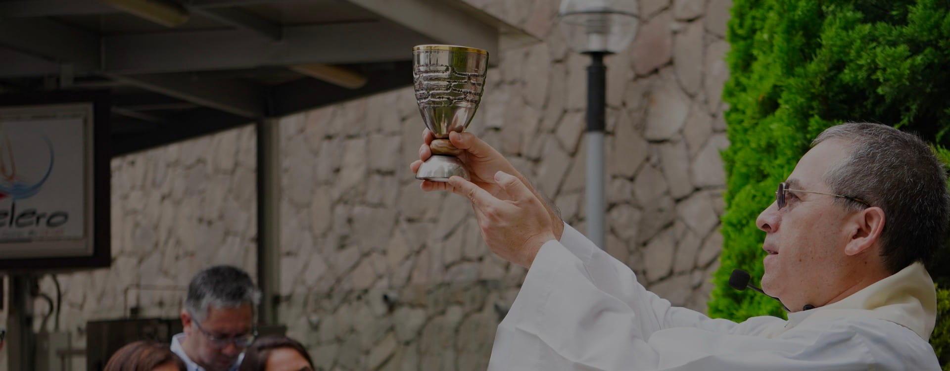 Portada de Noticia Restauración y habilitación de la capilla: comunidad Centrum PUCP inicia el 2026 con su primera misa del año