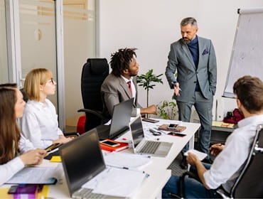 Marketing digital que conecta marca, negocio y consumidor en la era digital