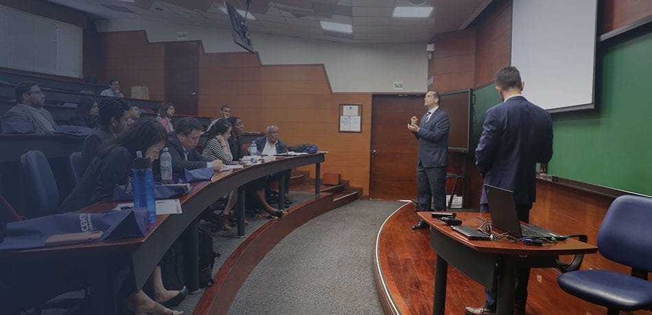 Aulas equipadas de Centrum PUCP