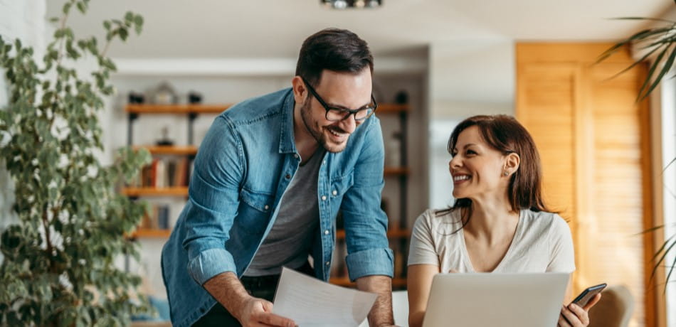 Personas conversando sobre Procedimientos Disciplinarios