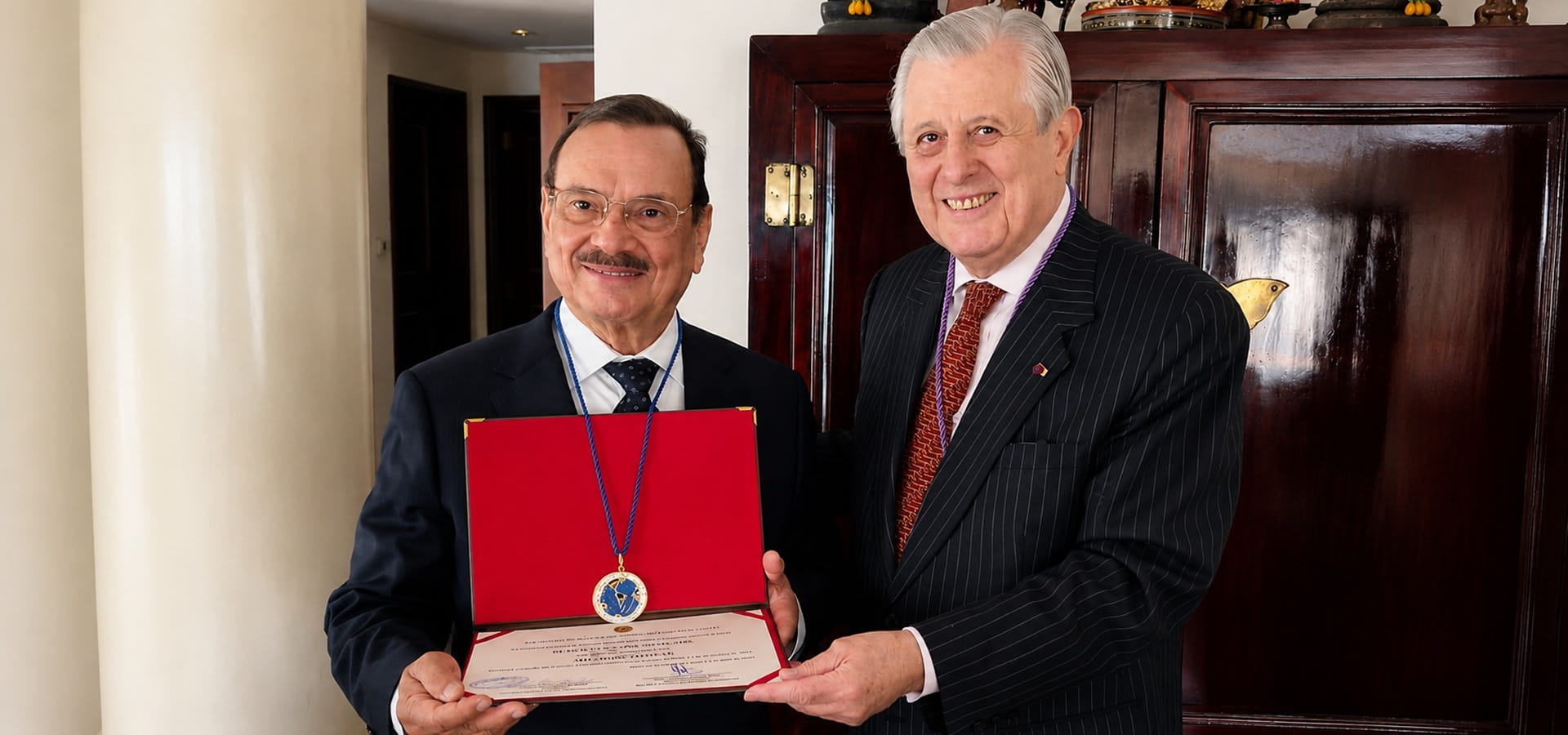 Portada de Noticia Ruben Guevara, director general de Centrum PUCP, se incorpora como Miembro Titular de la Sociedad Peruana de Derecho Internacional