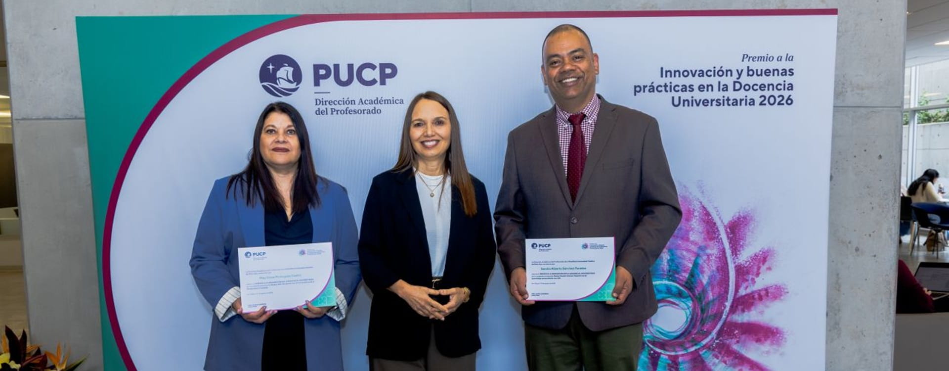 Portada de Noticia May Portuguez y Sandro Sánchez, profesores de Centrum PUCP, ganan el Premio a la Innovación y Buenas Prácticas en la Docencia Universitaria 2026