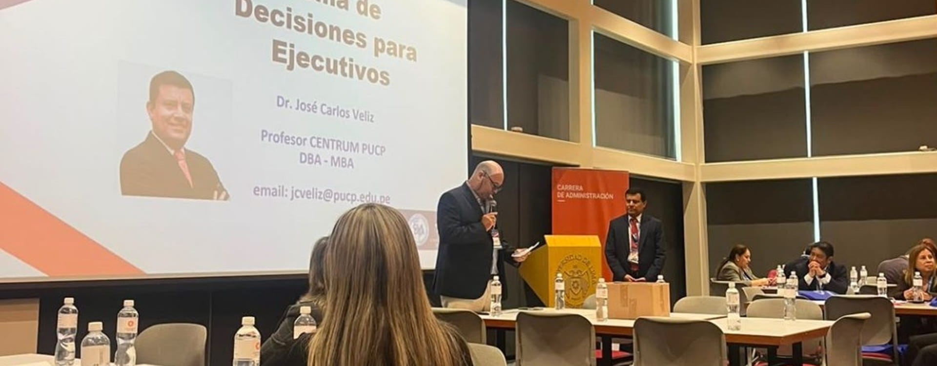 Portada de Noticia José Carlos Veliz, profesor de Centrum PUCP, participó como speaker en el V Programa de Alta Dirección en Educación Superior de CLADEA