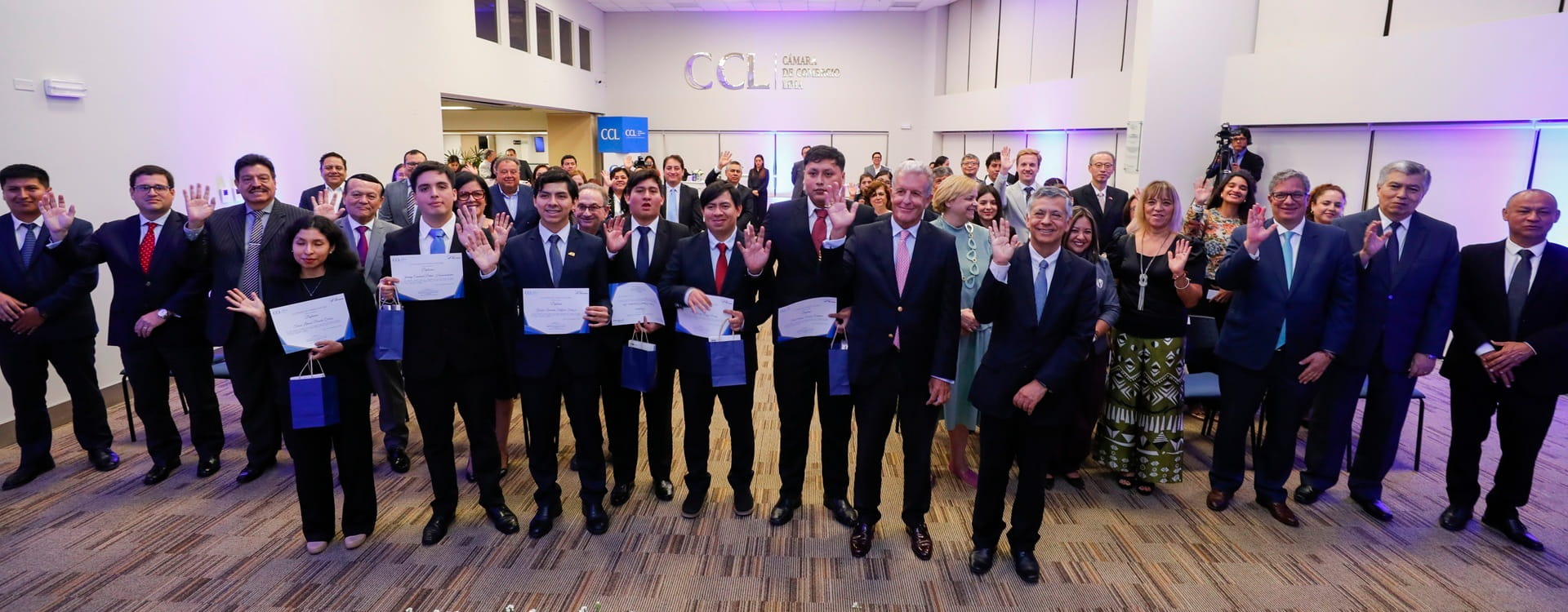 Portada de Noticia De la investigación al debate público: Centrum PUCP fortalece vínculos entre academia y organizaciones