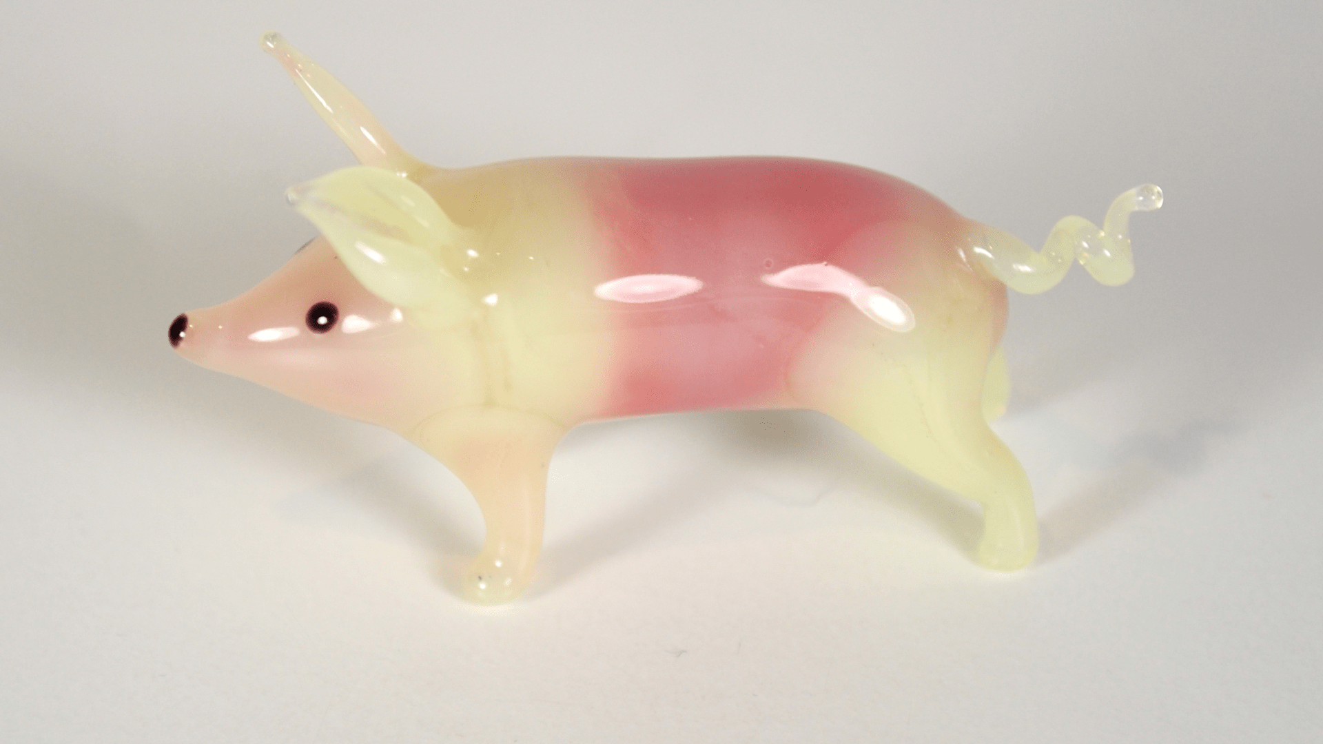Burmese glass pig