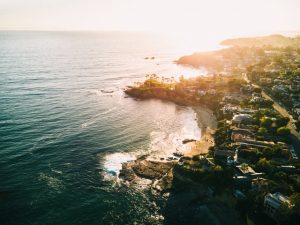 selling homes in Orange County pic