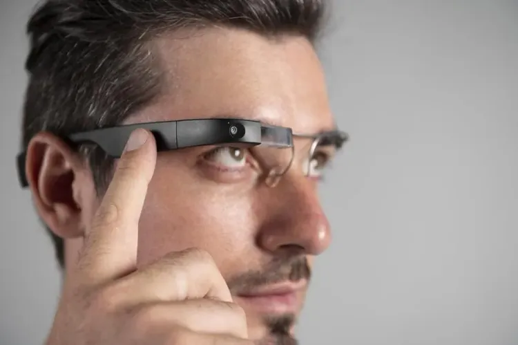 Meta Smart Glasses: The Next Frontier in Wearable AI Technology