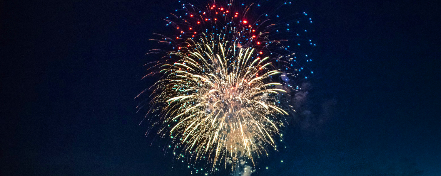 picture of exploding fireworks