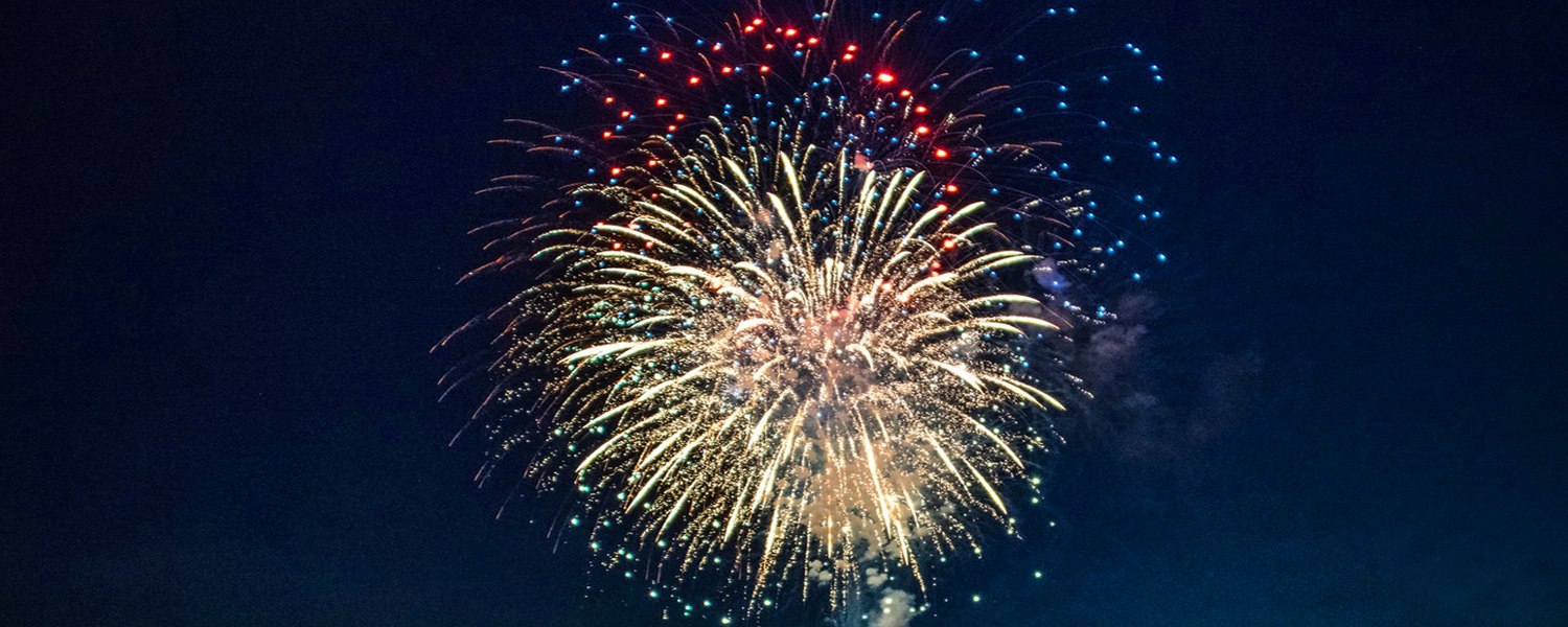 picture of exploding fireworks
