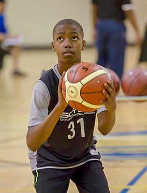 Image of Fair Oaks Recreation Center 3-point throw contest