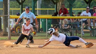Youth Softball dive