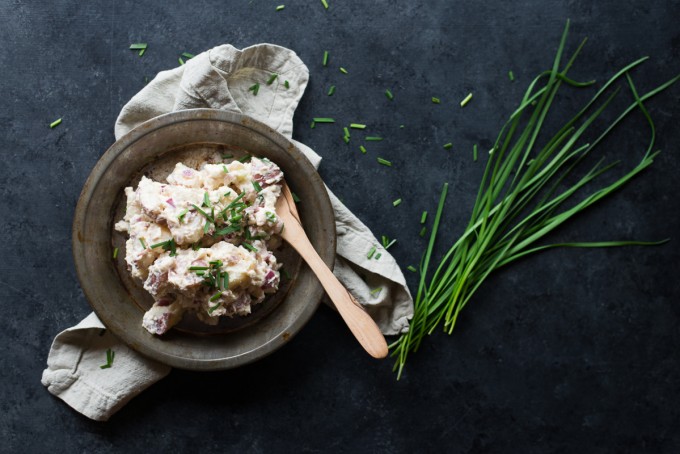 Dramatic Lighting Tips for Food Photography. Pinning for later! So useful & I can't wait to play around with this technique.