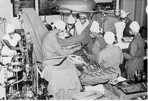 History of Ideas in Surgery: Proceedings of the 17th International Symposium on the Comparative History of Medicine - East and West, August 23-301992, Susono-Shi, Shizuoka, Jap an（ハードカバー） The Invention of Surgery' Review: Honing Their Craft - WSJ