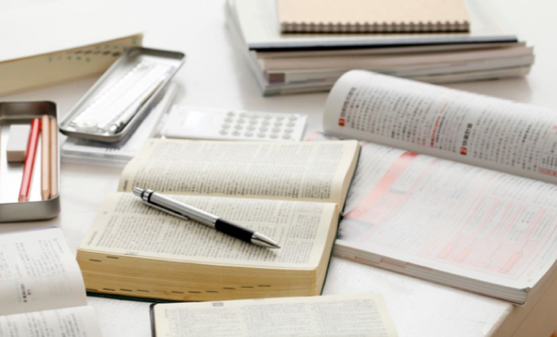 Intentional Learning: Reading More is Useless