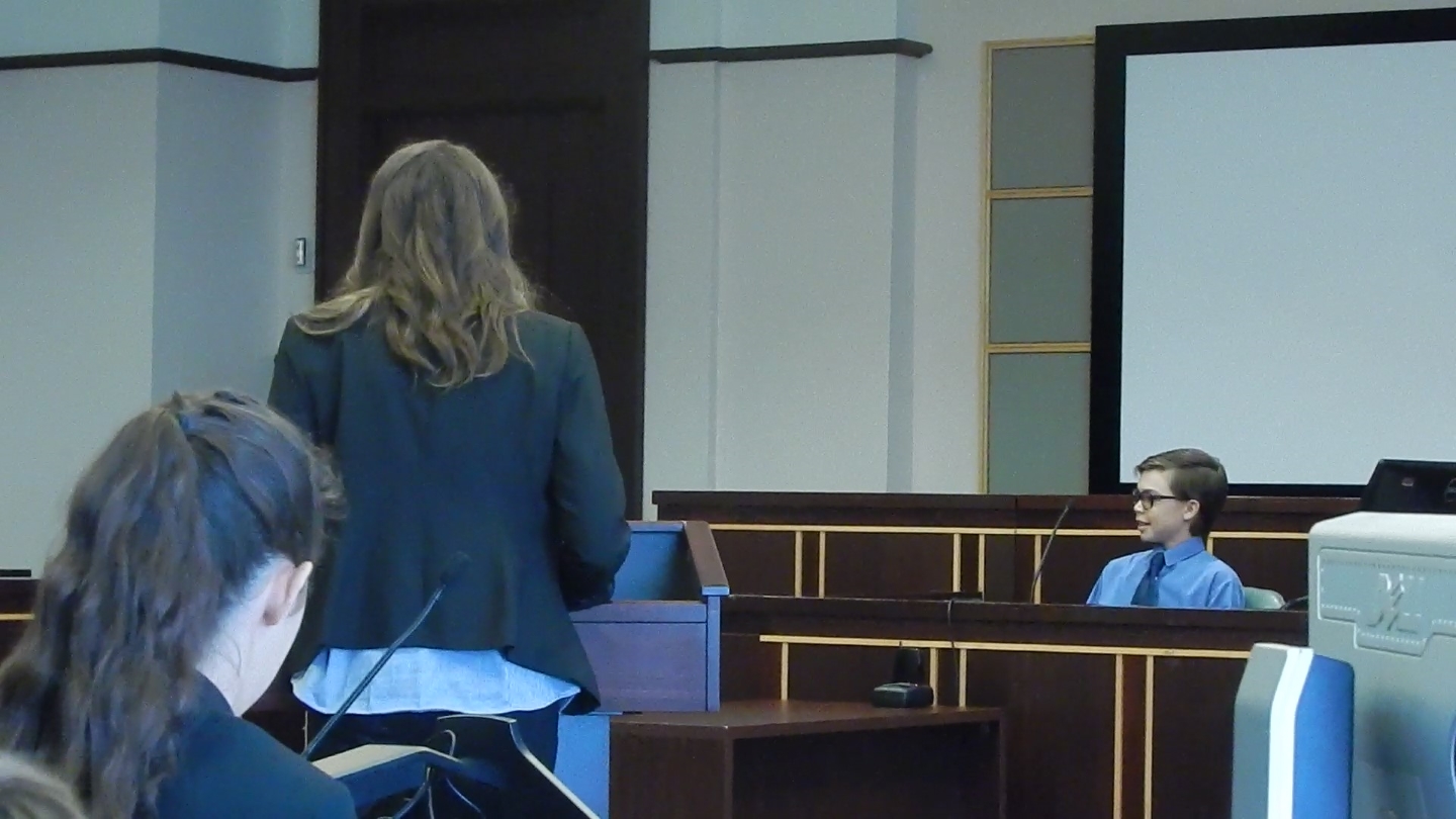 Acting out great literature with mock trials - homeschooldrama.com