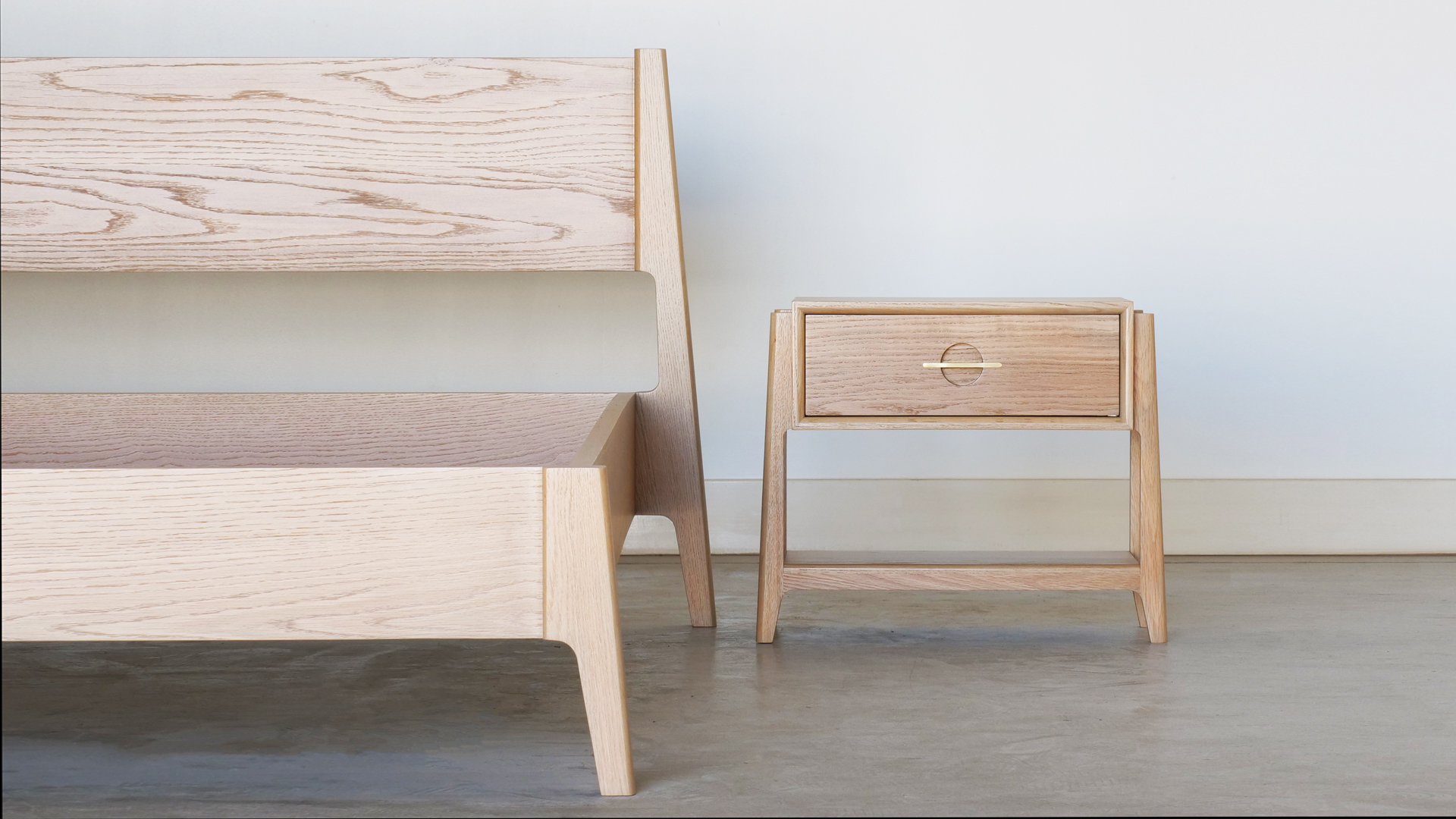 Moon Fry Bed and Nightstand Course Bundle, image size:1920x1080