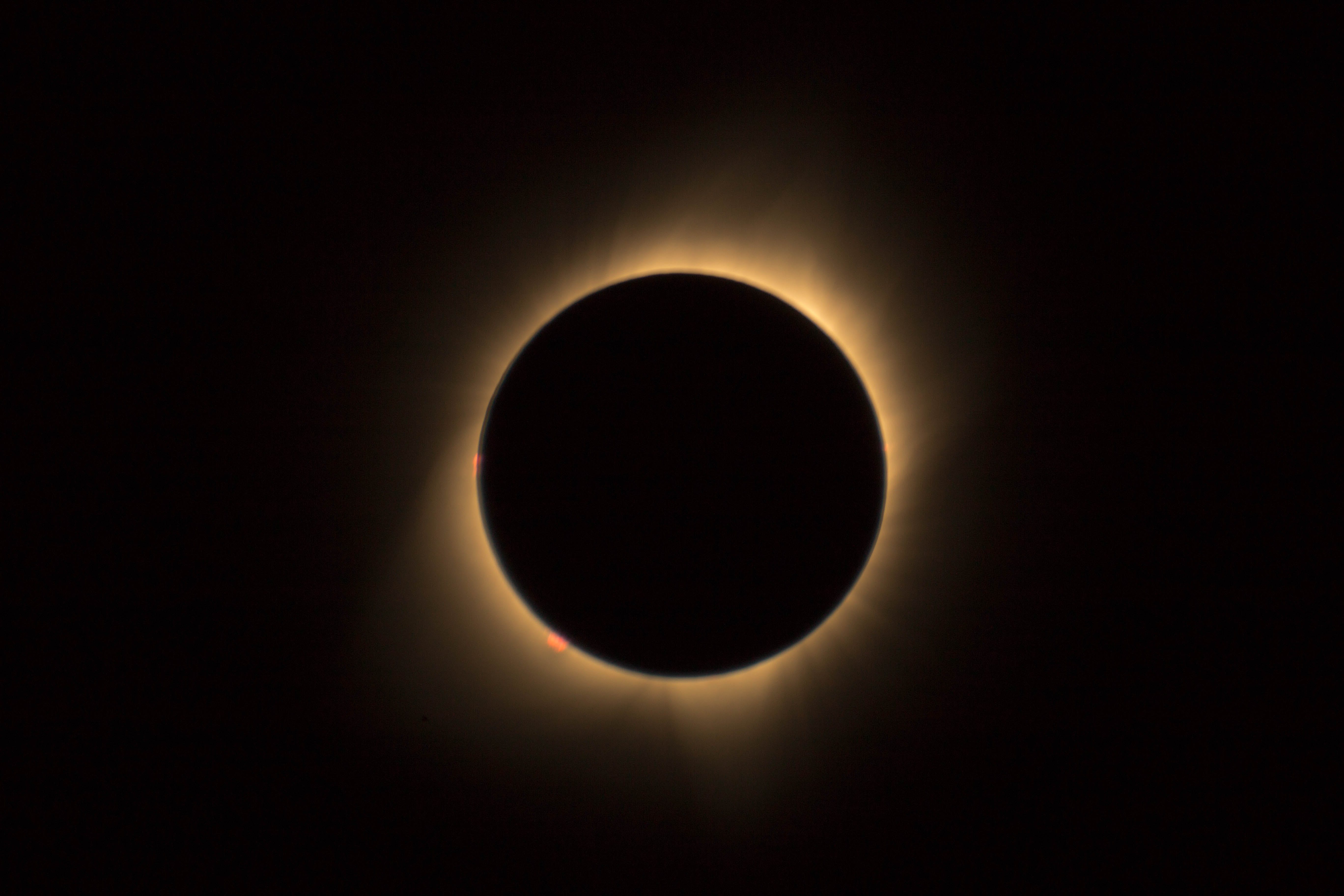 Photo of eclipse by Drew Rae