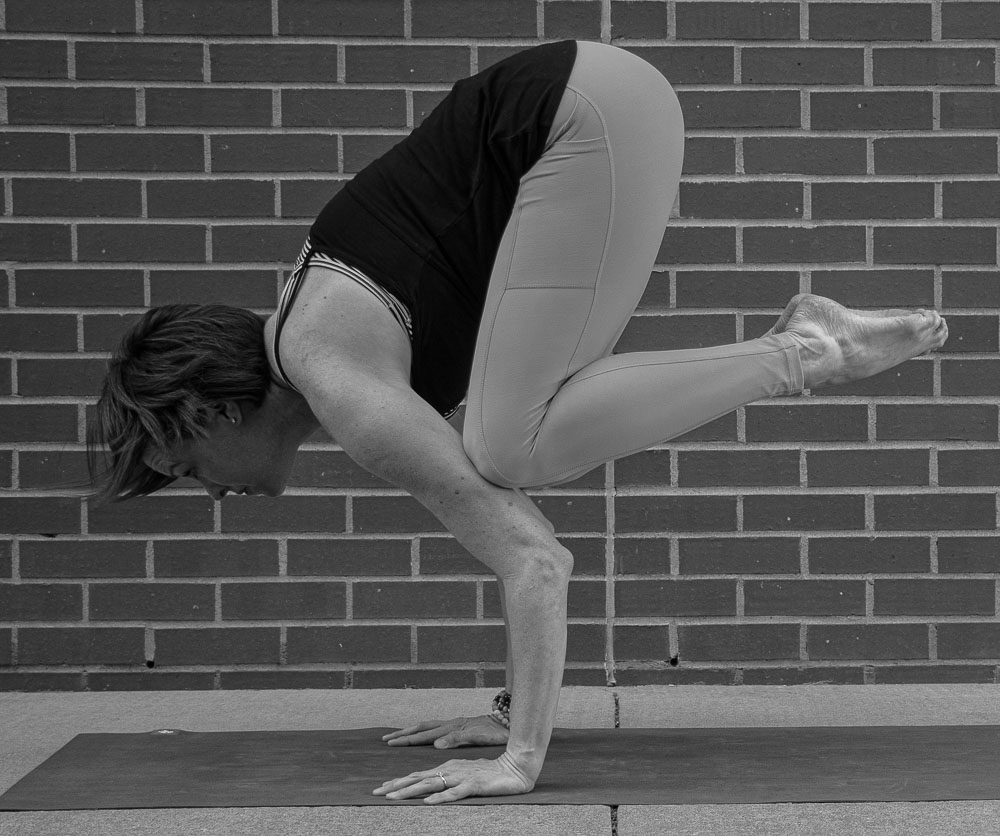 4 Simple Arm Support Yoga Poses for Shoulder and Wrist Strength