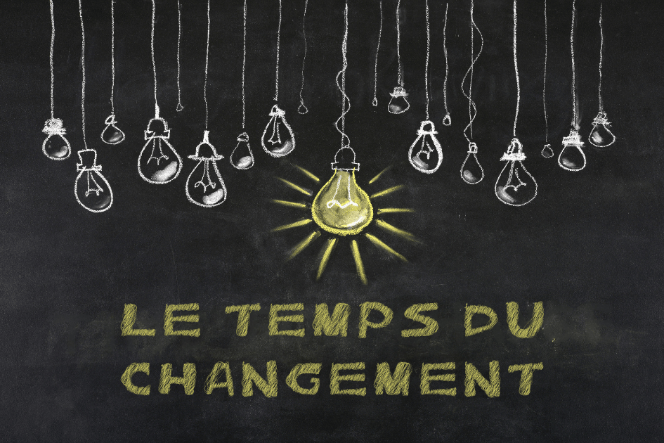 Le temps du changement ampoule illuminée - moment déclic envie trier ranger organiser maison transformation vie